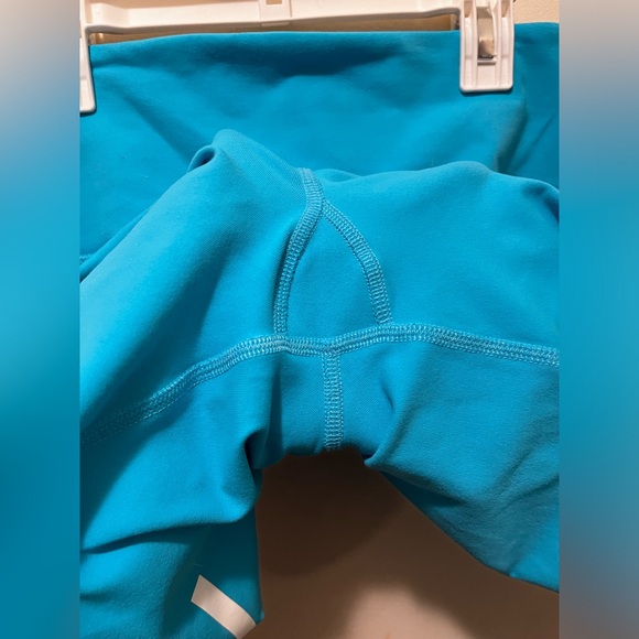 alo Lace Up Yogi Short Aqua Women's Size medium - Picture 5 of 7